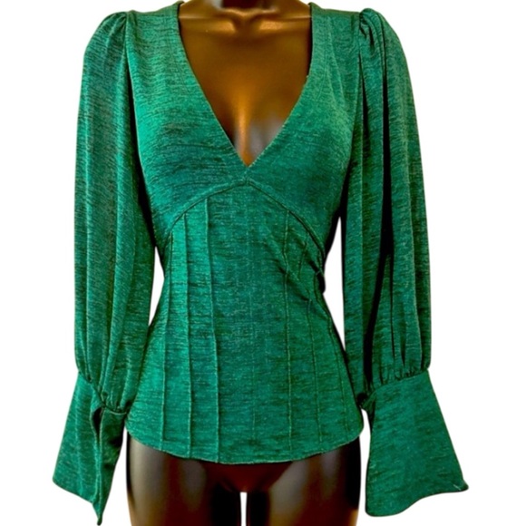 New! FREE PEOPLE Emerald V-Neck long sleeve bell wrists blouse. Size S - Picture 7 of 9